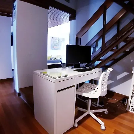Room In Apartment - Quarto 4 Duplo Com Varanda - Centro Lisboa בית הארחה